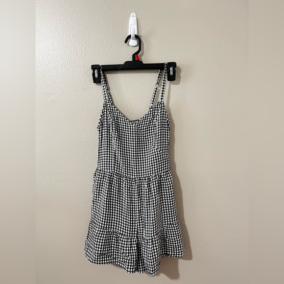 Hollister romper in plaid size XS - Picture 5 of 5